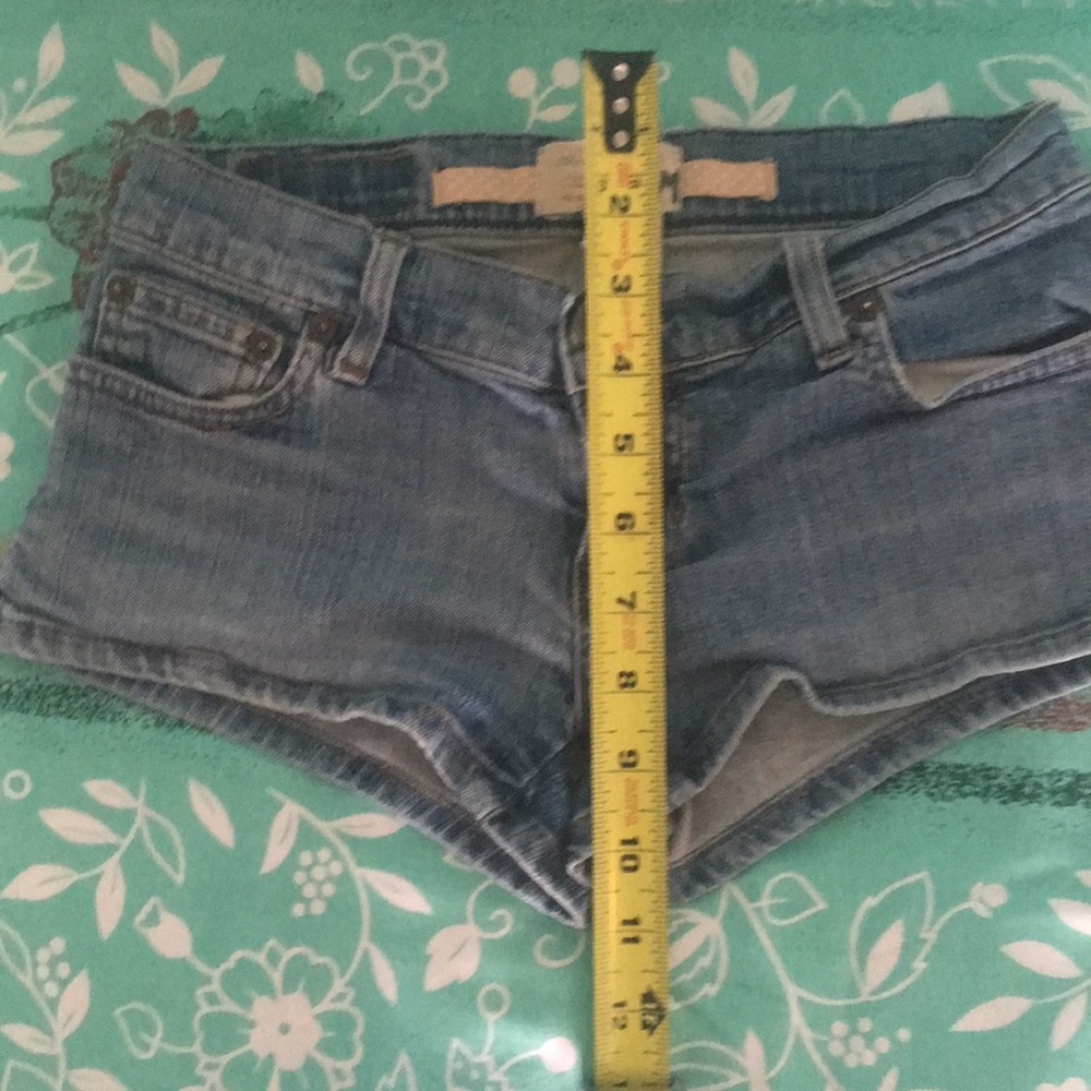 2 Abercrombie & Fitch Shorts - Picture 6 of 9